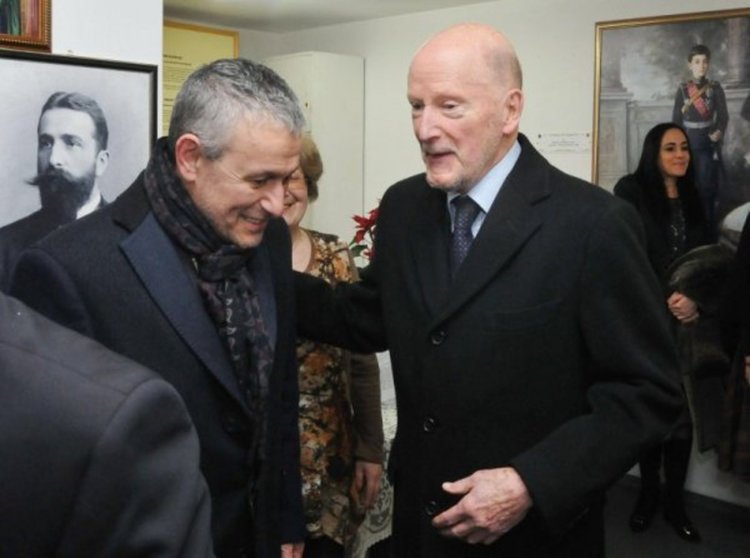 Звездният ни рожденик днес: Симеон Сакскобургготски на 80  