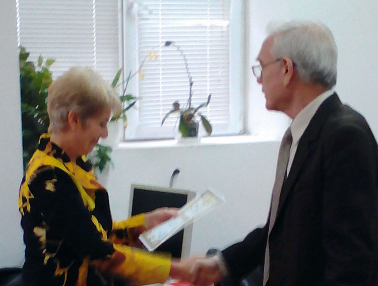  Държавен архив-Кърджали отличи сътрудници за Международния ден на архивите