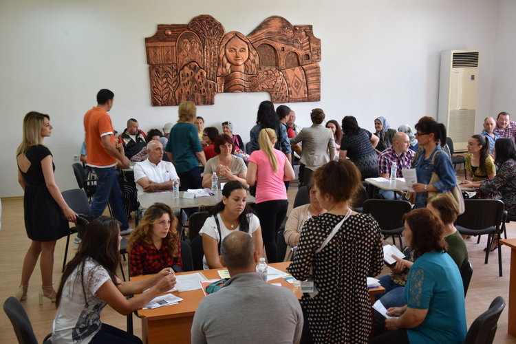 Бизнес и безработни на обща среща в Ардино, някои вече са наети