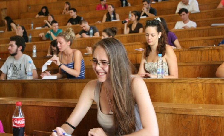 БЗНС и Съединението на изпита по история в СУ  