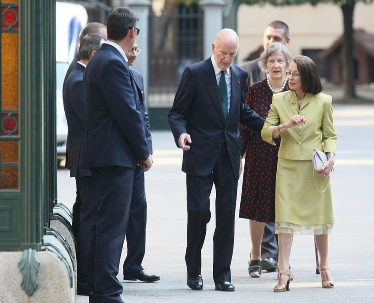 Гостите на Симеон минаха 400