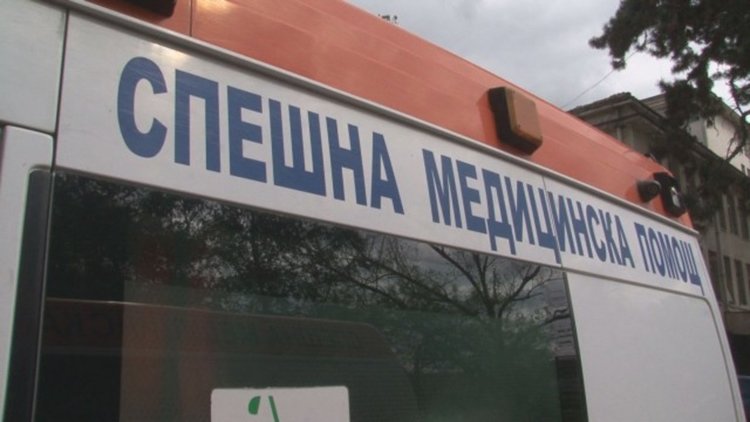 Роми пребиха фелдшерка, празнували излизане от затвора  