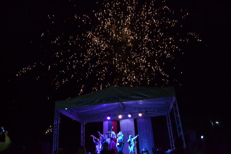 Стотици пяха и танцуваха с Деси Добрева в "Нощта на Орфей"