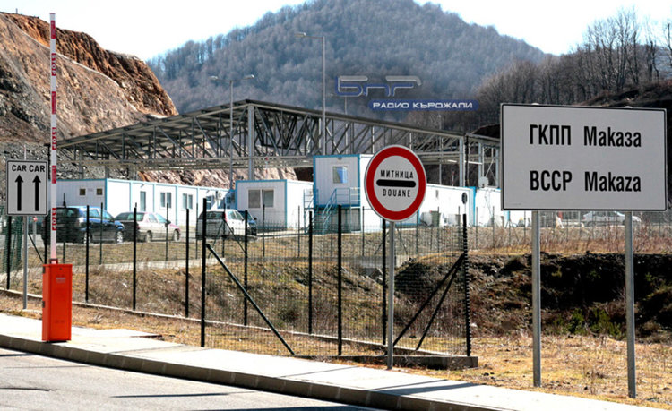 Увеличават броя на служителите на ГКПП Маказа