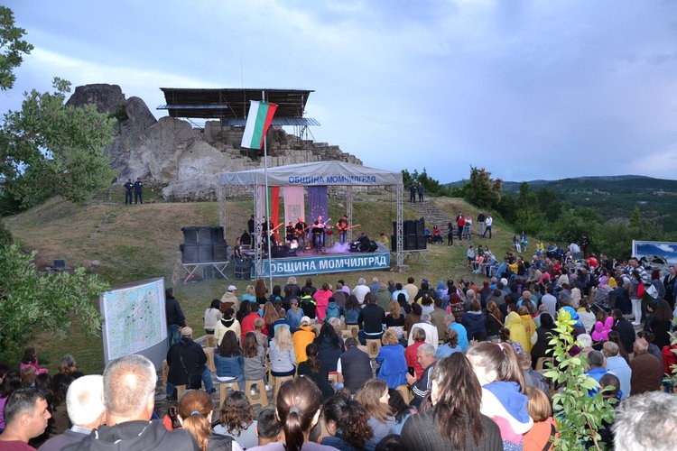 Стотици пяха и танцуваха с Деси Добрева в "Нощта на Орфей"