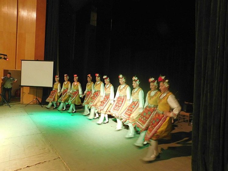 Артисти дадоха всичко от себе си на сцената в Девин за лечението на Атанаска