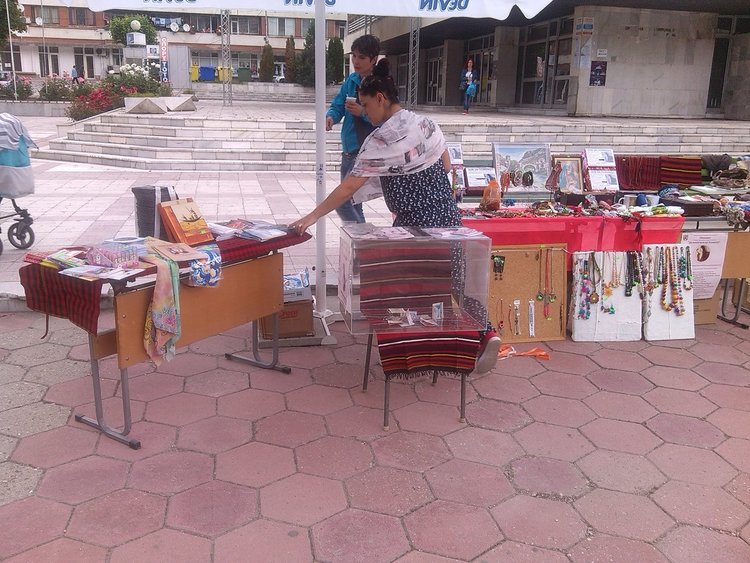 Над 6200 лева събра благотворителния базар, концерт и търг в Девин