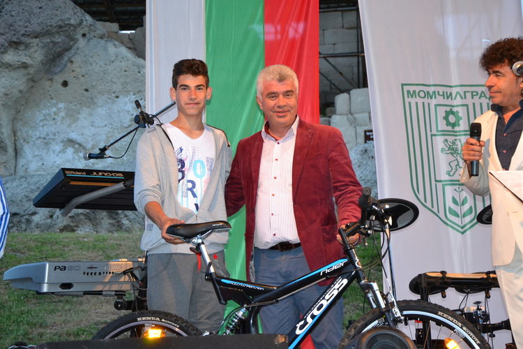 Стотици пяха и танцуваха с Деси Добрева в "Нощта на Орфей"