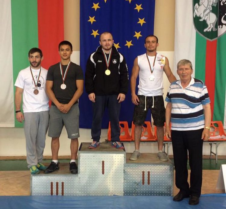 Борците на Димитровград с нови отличия от държавния шампионат в Сливен