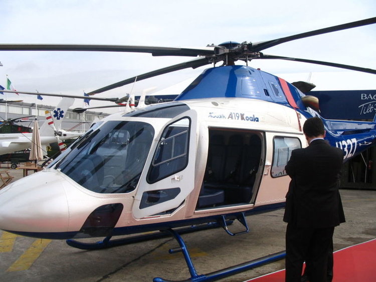 Макрон откри от въздуха Парижкото авиоизложение