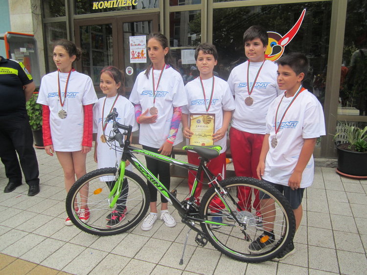 Нови позиции завоюваха малките велосипедисти