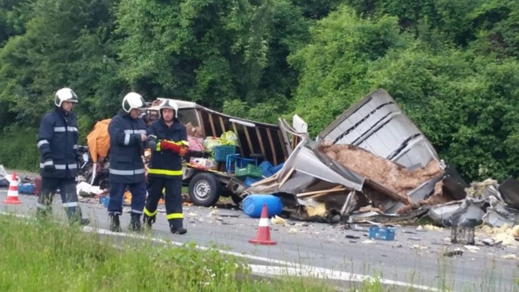 Тежка катастрофа край Ребърково - един е загинал