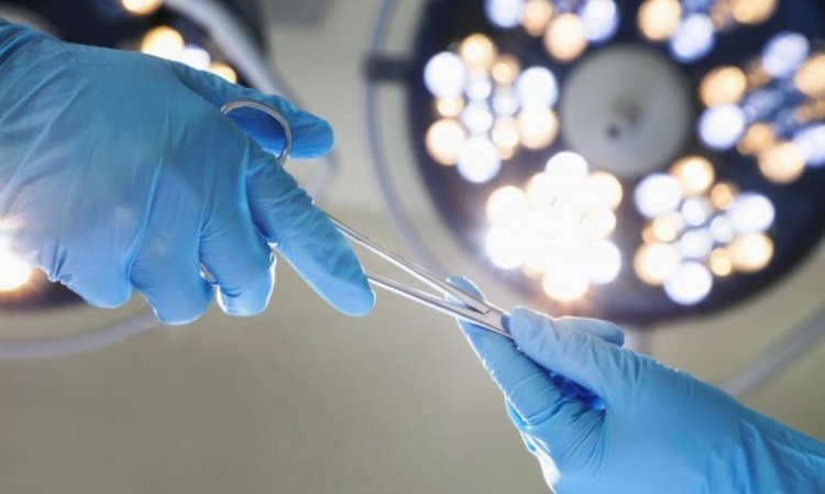 Огромен тумор изваден от жена, образуванието открито от кърджалийски лекари  