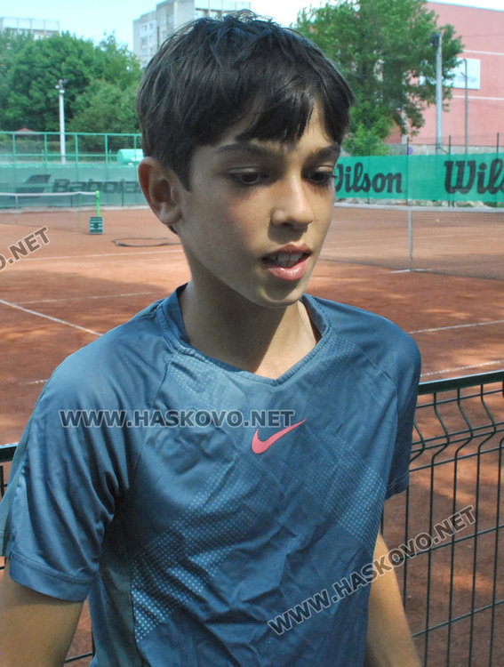 11-годишният Адрияно Дженев: Искам да вляза в топ 100 при мъжете в тениса