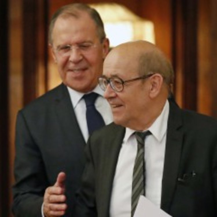 Париж и Москва смятат да се борят заедно срещу тероризма