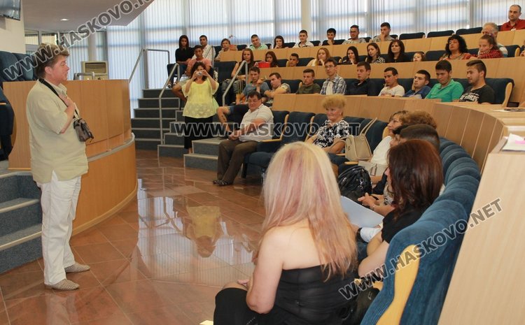 39 зрелостници от Професионалната гимназия се дипломираха