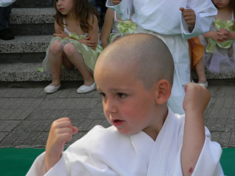                         Наши деца със злато по карате