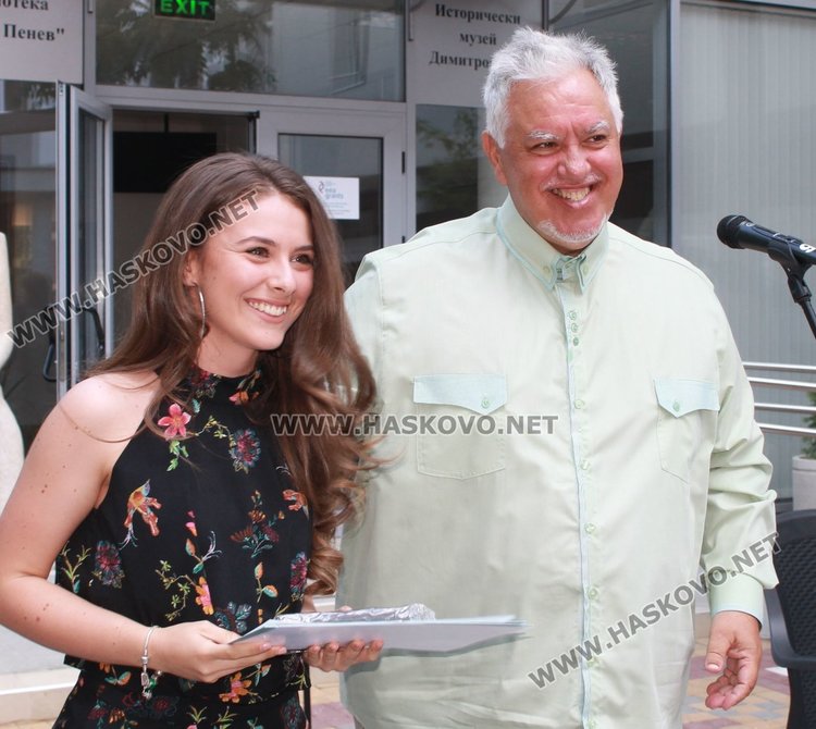 75 богоровци взеха дипломи, Георги Димитров първенец на випуска