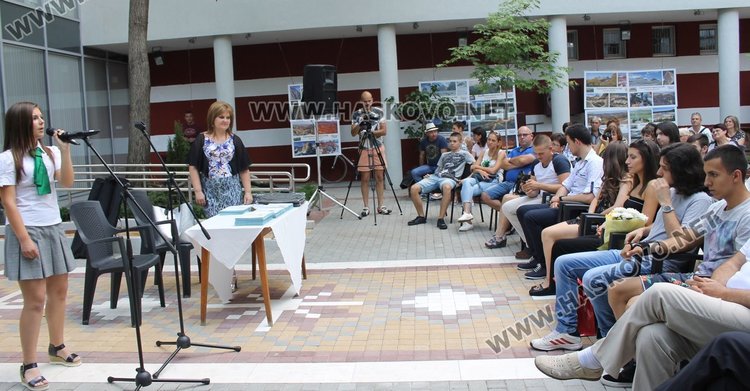 75 богоровци взеха дипломи, Георги Димитров първенец на випуска