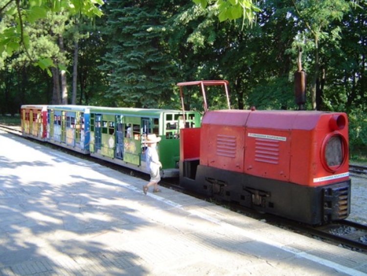 Детската железница готова до края на юли, обеща кметът Хасан Азис