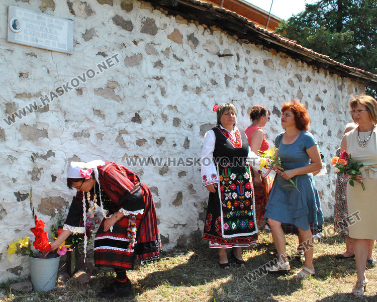 Почетоха годишнината на Недялка Керанова в родното й Татарево