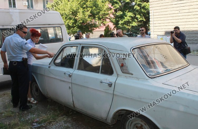  "Волга" постави началото на акцията за премахване на стари коли в Димитровград