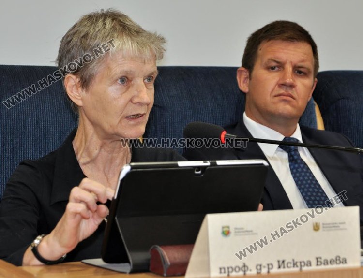 "Светът на българина през ХХ век" нищят 59 специалисти в Димитровград