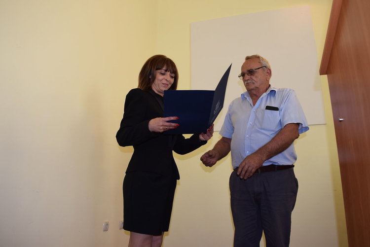 Общинските съветници Миглена Топалова и Назми Мюмюн положиха клетва в местния парламент