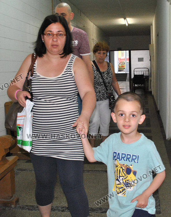 Държавата задраска 5-годишния Кристиян, родителите не губят надежда