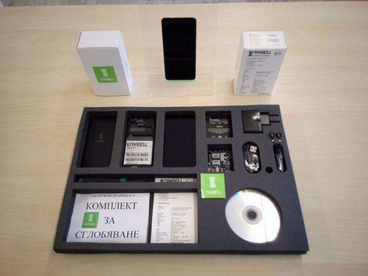 Първият в света „направи си сам“- смартфон е български „Правец“