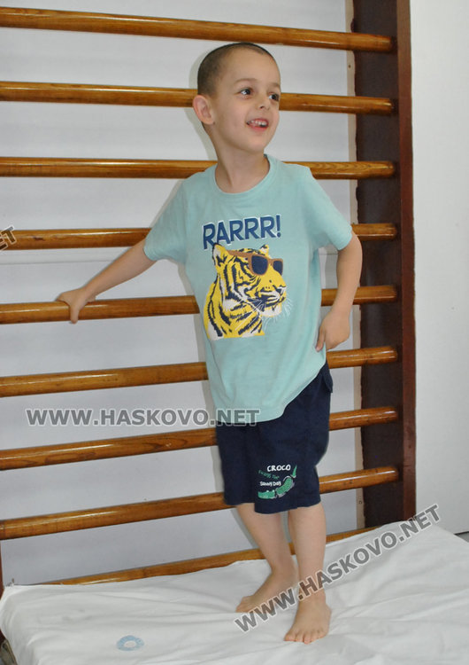 Държавата задраска 5-годишния Кристиян, родителите не губят надежда