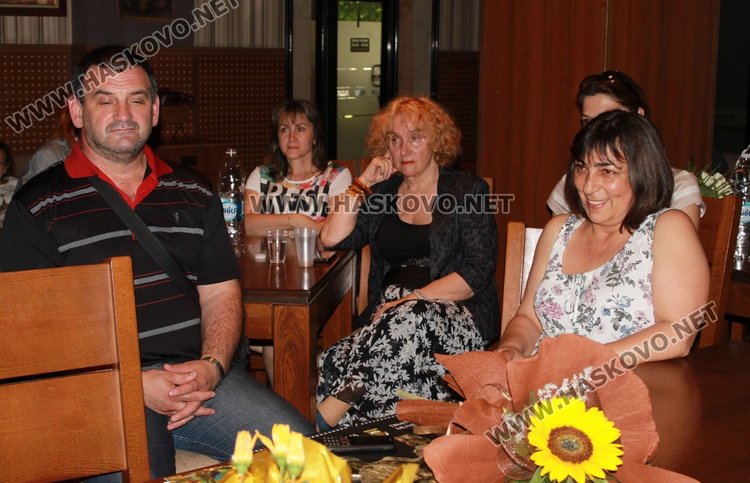 Димитровградчанка представи духовен наръчник в бездуховното време