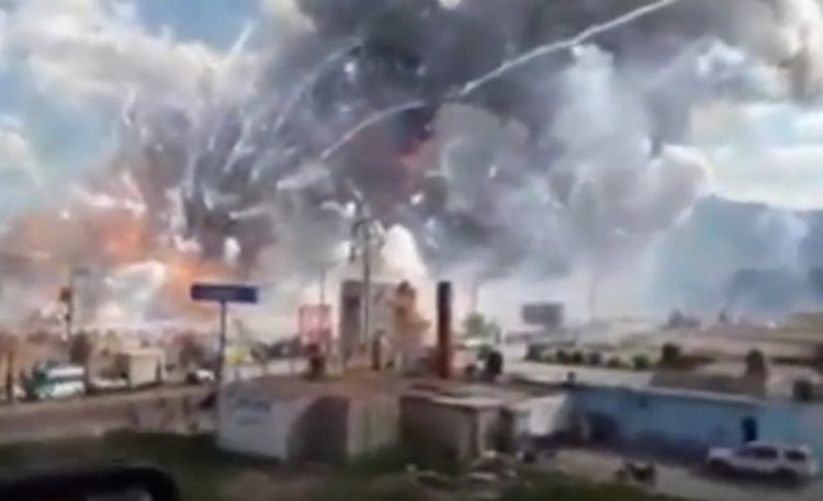 Загинал и ранени при експлозия на фойерверки в Мексико