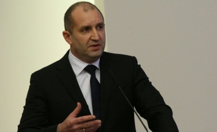 Радев иска единен орган за борба с корупцията
