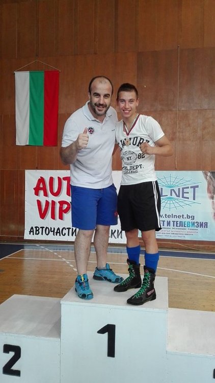 сн:личен архив