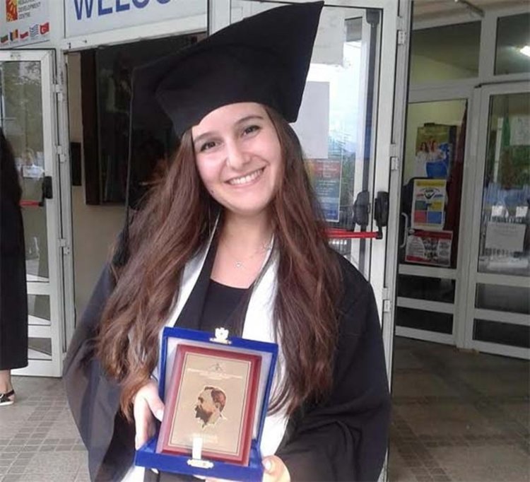 Алековци от Випуск 2017 получиха дипломите си