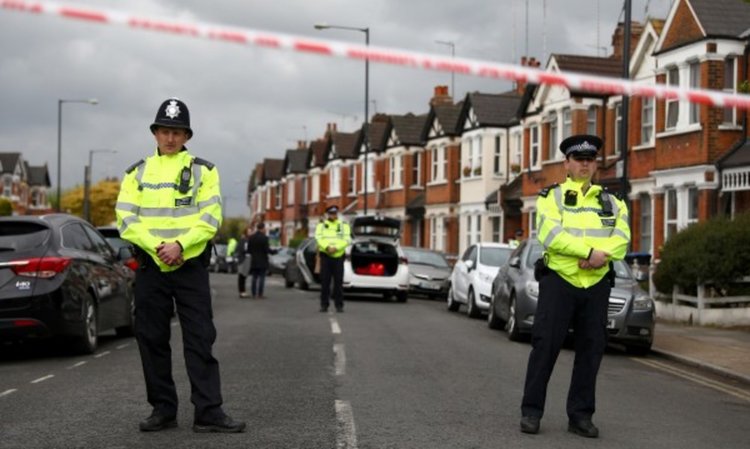 Кола се вряза в мюсюлмани в Нюкасъл