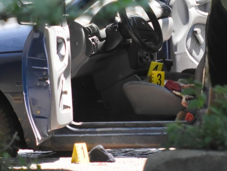 Мъж се простреля в главата при полицейска проверка