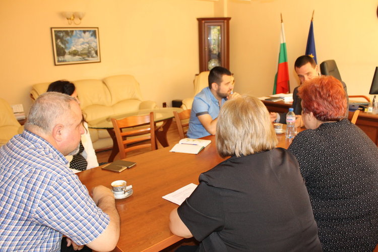 Чанев ще посредничи между бизнеса и професионалните гимназии