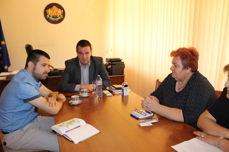 Чанев ще посредничи между бизнеса и професионалните гимназии