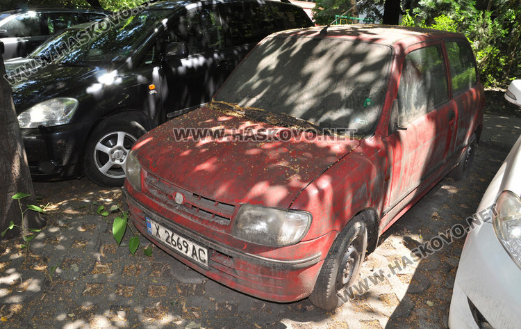 В града изоставените коли не са рядко срещана гледка