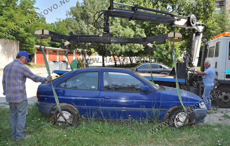 Хасковлийка доволна, че паякът на общината й вдига колата