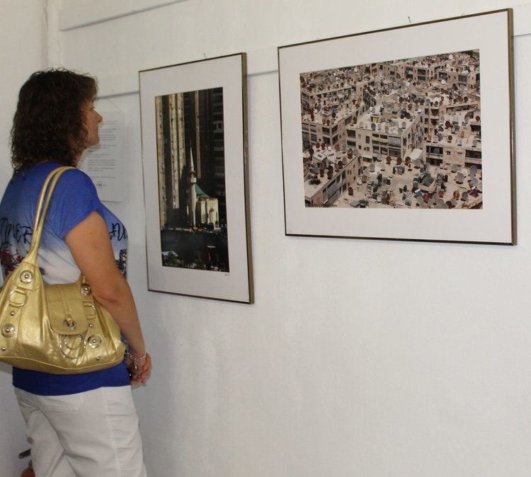 Организират творческа вечер на художника Румен Ангелов