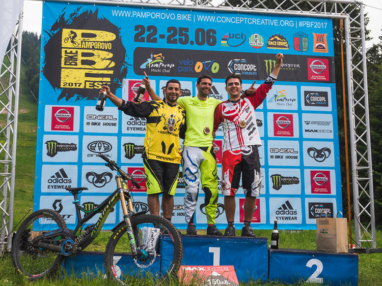 Силен старт на летния сезон в Пампорово-Мечи чал, англичани доминираха в елитното състезание от клас 1