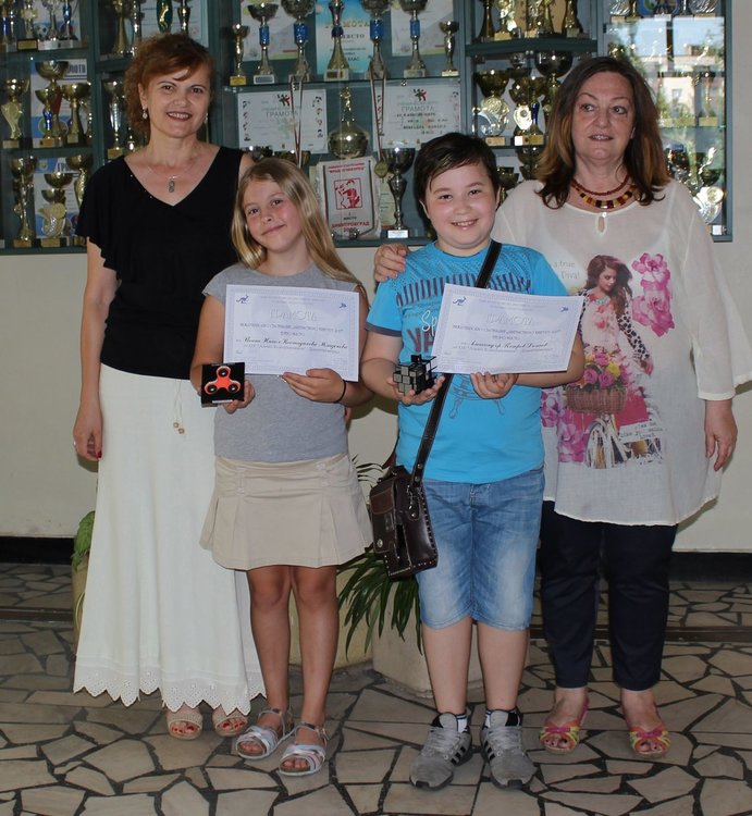 Двама възпитаници на ОУ "Алеко Константинов" се класираха в челната тройка на националния кръг на Международното състезание &bdquo;Лингвистично кенгуру&rdquo;