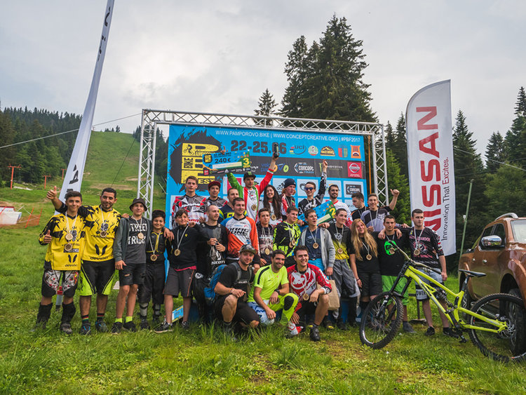 Силен старт на летния сезон в Пампорово-Мечи чал, англичани доминираха в елитното състезание от клас 1