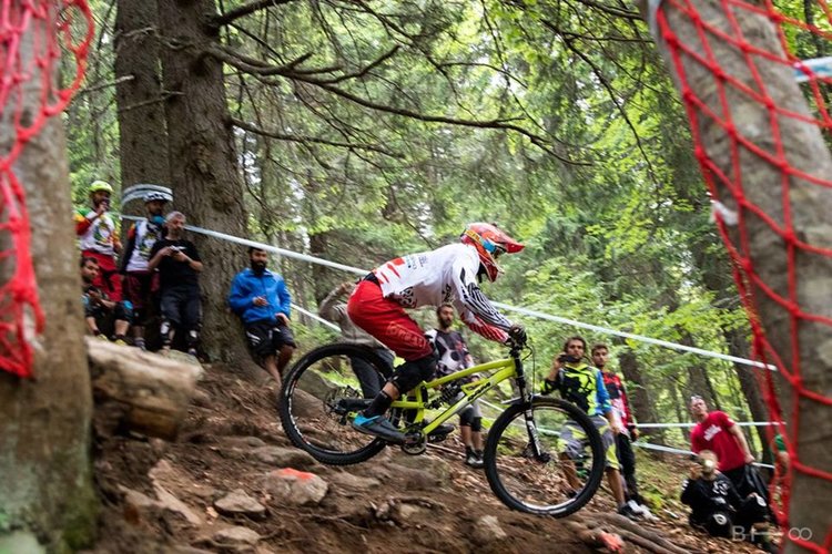 Силен старт на летния сезон в Пампорово-Мечи чал, англичани доминираха в елитното състезание от клас 1
