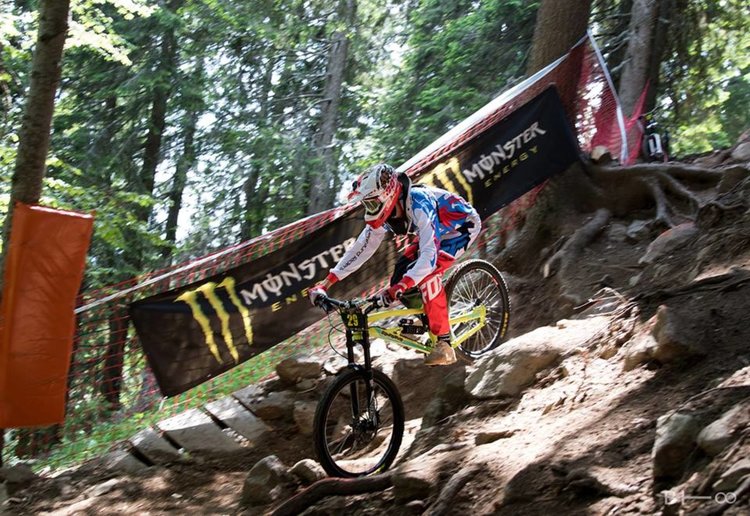 Силен старт на летния сезон в Пампорово-Мечи чал, англичани доминираха в елитното състезание от клас 1