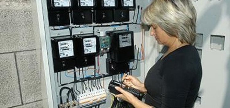 Клиентите на EVN могат сами да отчетат електромерите към 1 юли