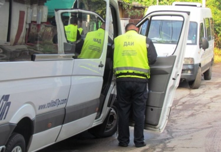 Най после!Шофьор глобен, че не издава билети на пътниците